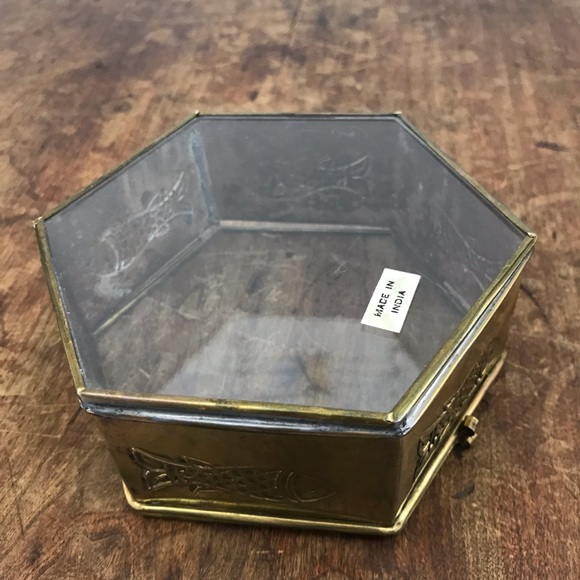 Vintage Made in India Glass Brass Fish Trinket Box - Picture 6 of 6